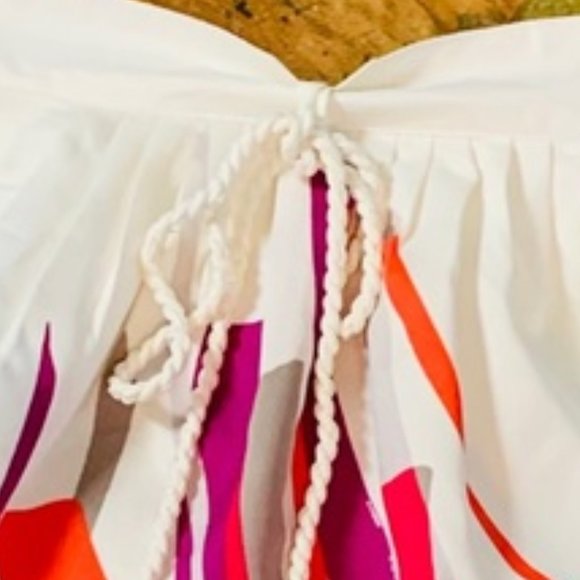 GAP Graphic White Pull-On Skirt - Picture 5 of 10